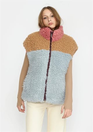 Selfhood - Chunky Teddy Vest - Lightbrown